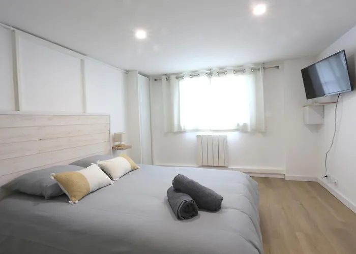 T2 Avec Terrasse / 10mn Grande Appartement *